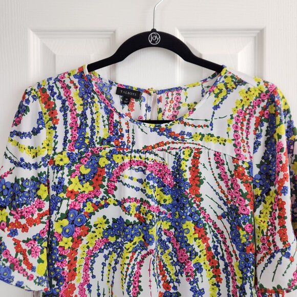 Talbots Multicolor Floral Print Blouse Size Medium Short Sleeve Spring Blouse - Picture 2 of 8
